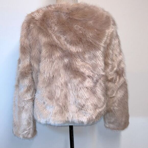 New Carolina Belle Montreal Faux Fur Champagne Rose Jacket VERY TRENDY   SIZE L - Picture 6 of 8